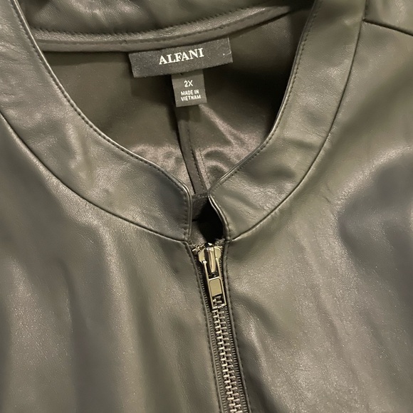 Alfani Women's Black Faux Leather & Ponte Knit Moto Jacket 2x - Picture 4 of 5